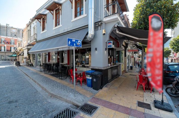 Local fast-food de colț, 35 mp, centrul Kavala anunturi imobiliare Grecia
