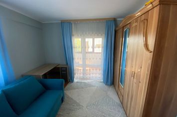 Apartament 3 camere de vanzare RADAUTI - Suceava anunturi imobiliare Suceava