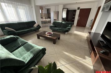 Apartament 3 camere de inchiriat CENTRAL - Bacau anunturi imobiliare Bacau