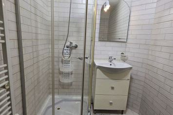 Unirii Bratianu apartament 2 camere de inchiriat anunturi imobiliare Bucuresti