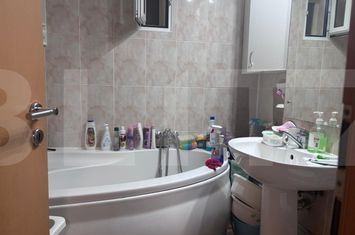 Apartament 3 camere de vanzare LIPOVEI - Timis anunturi imobiliare Timis