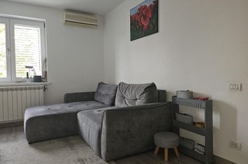 Inchiriere apartament trei camere mobilat/utilat gradina Cotroceni Arene anunturi imobiliare Bucuresti