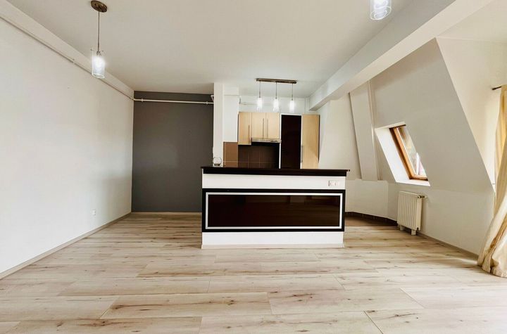 Apartament cu 3 camere și terasă panoramică| Centru • 0% comision anunturi imobiliare Cluj