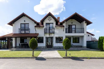 RASNOV | Cladire multifuncionala | De Vanzare | 350 mp | Vad comercial anunturi imobiliare Brasov