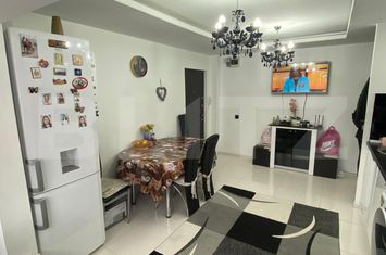 Apartament 3 camere de vanzare BACIU - Cluj anunturi imobiliare Cluj
