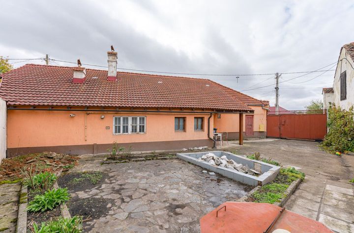 Casă individuală de renovare în Bod, Brașov anunturi imobiliare Brasov