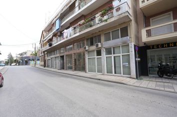 Spațiu comercial la parter 32 mp + mezanin 7 mp anunturi imobiliare Grecia