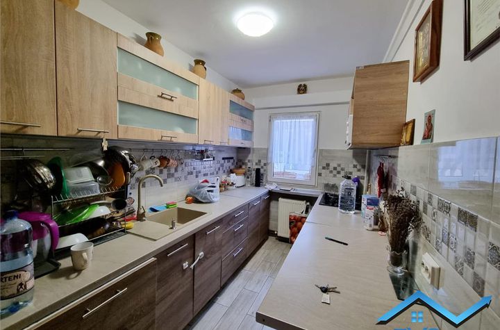 Apartament 2 camere de vanzare GARA - Iasi anunturi imobiliare Iasi