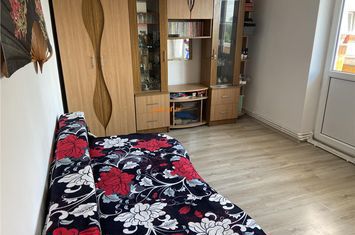 Apartament 3 camere de vanzare CENTRAL - Vrancea anunturi imobiliare Vrancea