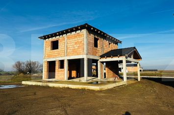 Casă - 4 camere de vanzare ARAD - Arad anunturi imobiliare Arad