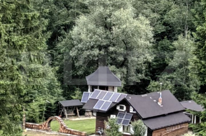 Casă - 8 camere de vanzare SUCEAVA - Suceava anunturi imobiliare Suceava