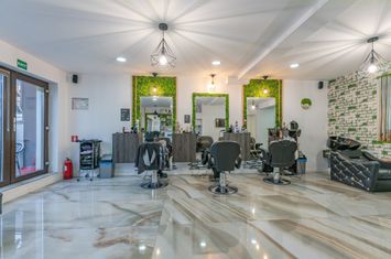 Spațiu comercial de vanzare TRACTORUL - Brasov anunturi imobiliare Brasov