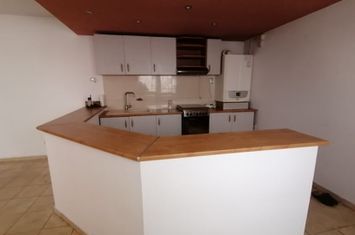 Casă - 7 camere de vanzare P-TA ALBA IULIA - Bucuresti anunturi imobiliare Bucuresti