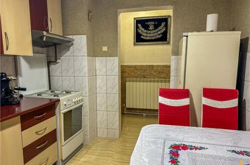 Apartament 2 camere de vanzare CENTRAL - Covasna anunturi imobiliare Covasna