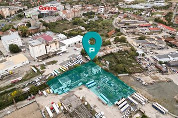 Oportunitate! Teren 6820mp cu clădiri industriale pe strada Poetului, Arad anunturi imobiliare Arad