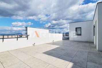 Apartament 3 camere SunnyVille cu parcare subterana anunturi imobiliare Brasov