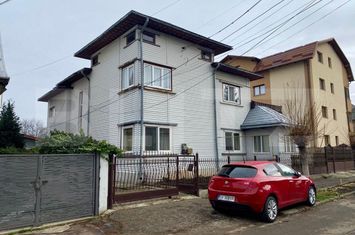 Vilă - 8 camere de vanzare RADAUTI - Suceava anunturi imobiliare Suceava