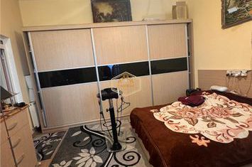 Casă - 8 camere de vanzare CENTRAL - Satu Mare anunturi imobiliare Satu Mare