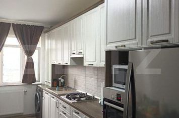 Apartament 3 camere de vanzare SUCEAVA - Suceava anunturi imobiliare Suceava