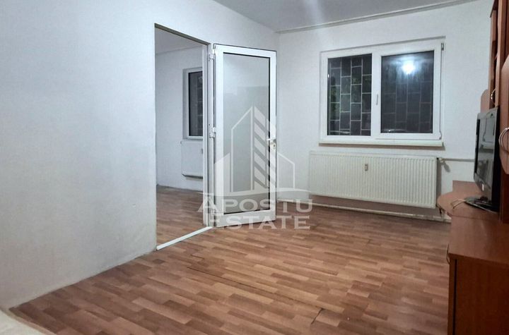 Apartament 2 camere semidecomandat in zona Fortuna anunturi imobiliare Arad