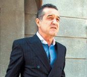 Patronii din fotbal incep returul uitandu-se cu groaza in conturile subtiate de criza si de prabusirea afacerilor imobiliare