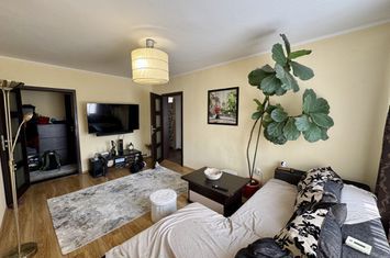 Apartament cu 3 camere in Astra, zona Calea Bucuresti anunturi imobiliare Brasov