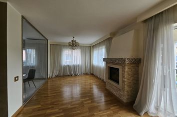 Pipera- Școala Americană - 4 CAMERE, VEDERE GRADINA! anunturi imobiliare Bucuresti