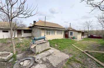 Casă - 4 camere de vanzare NISTORESTI - Constanta anunturi imobiliare Constanta