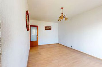 Apartament 3 camere decomandat 65 mp utili Bloc 1984 reabilitat anunturi imobiliare Bucuresti