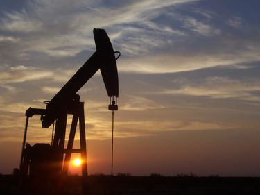 Patru state arabe alocă fonduri de 740 miliarde dolari în proiecte energetice