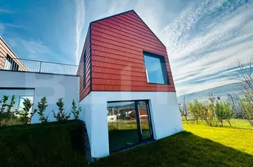 Vilă - 4 camere de vanzare CHINTENI - Cluj anunturi imobiliare Cluj