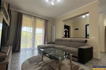 Casă - 6 camere de vanzare EXTERIOR EST - Mures anunturi imobiliare Mures