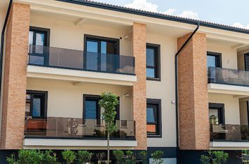 APARTAMENT CU 2 CAMERE, BALCON GENEROS, COMPLEX REZIDENTIAL GALATA anunturi imobiliare Iasi