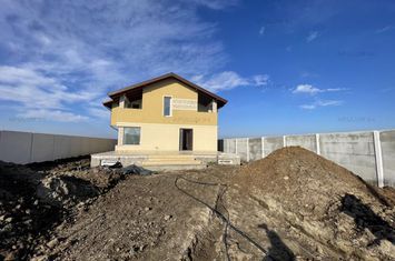 Vilă - 5 camere de vanzare DOMNESTI - Bucuresti anunturi imobiliare Bucuresti