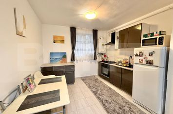 Apartament 3 camere de vanzare FLORESTI - Cluj anunturi imobiliare Cluj