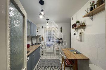 Apartament 2 camere, proaspat renovat, zona Micalaca anunturi imobiliare Arad