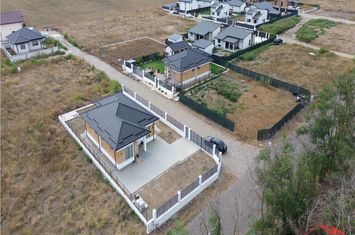 Casă - 4 camere de vanzare EXTERIOR NORD - Vrancea anunturi imobiliare Vrancea