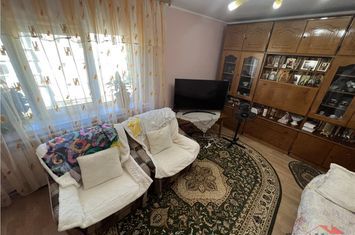 Apartament 3 camere de vanzare CENTRAL - Vrancea anunturi imobiliare Vrancea