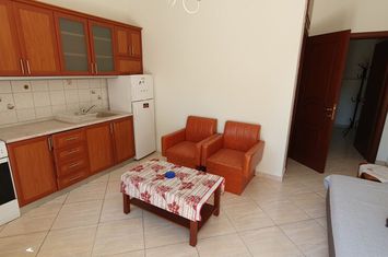 Garsonieră studio 40 mp, parter — Vyronas (zona Sigma) anunturi imobiliare Grecia