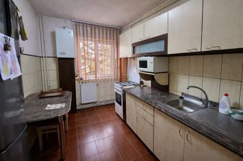 Apartament cu 3 camere, 2 băi, 3 balcoane, str Rapsodiei! anunturi imobiliare Cluj