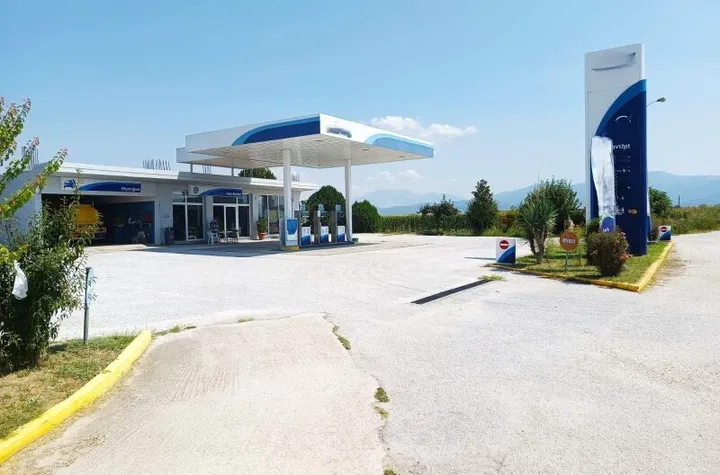 Stație de carburanți 134 mp pe teren 14.000 mp, Irakleia anunturi imobiliare Grecia