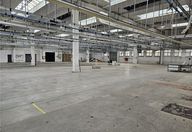 8.750 €, Spațiu industrial