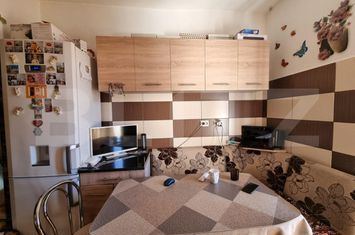 Apartament 2 camere de vanzare BACIU - Cluj anunturi imobiliare Cluj