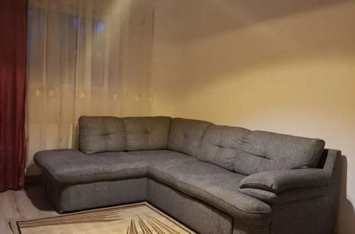 Garsonieră de vanzare BRASOV - Brasov anunturi imobiliare Brasov