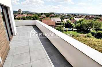Penthous 3 cam.1 terasă,1 balcon 2 băi,1 dressing,1 parcare anunturi imobiliare Mures