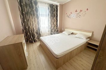 Apartament 3 camere de inchiriat B-dul Nufarul Oradea anunturi imobiliare Bihor