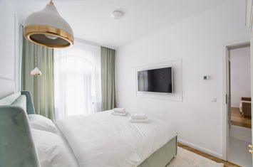 Chirie, 2 camere, Oradea, utilități incluse. 550€/lună. Comision 0 anunturi imobiliare Bihor