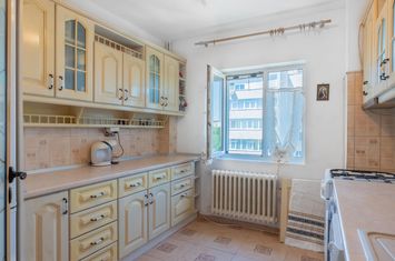 Apartament 3 camere de vanzare IASI - Iasi anunturi imobiliare Iasi