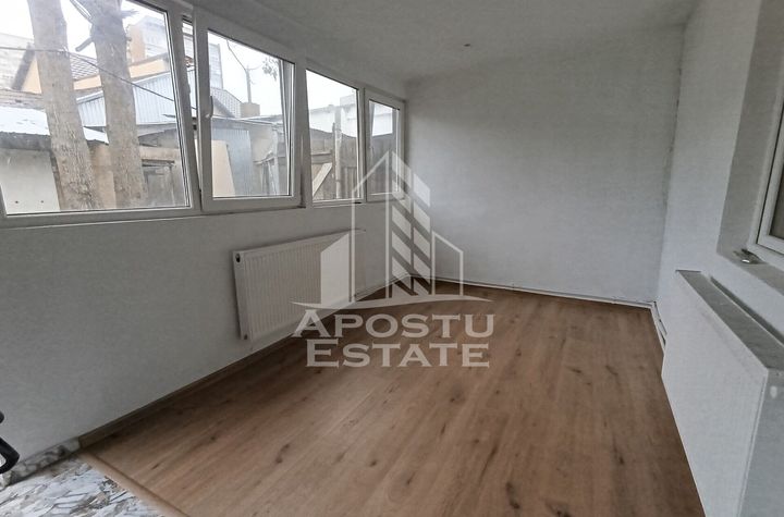 Casa la curte comuna, 3 camere, izolata exterior,  zona Cetatii. anunturi imobiliare Timis