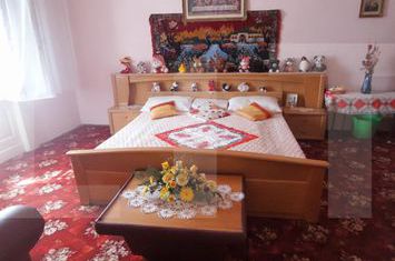 Apartament 4 camere de vanzare ARAD - Arad anunturi imobiliare Arad